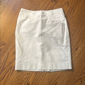 Ann Taylor Women's White Knee-Length Pencil Skirt 🌿